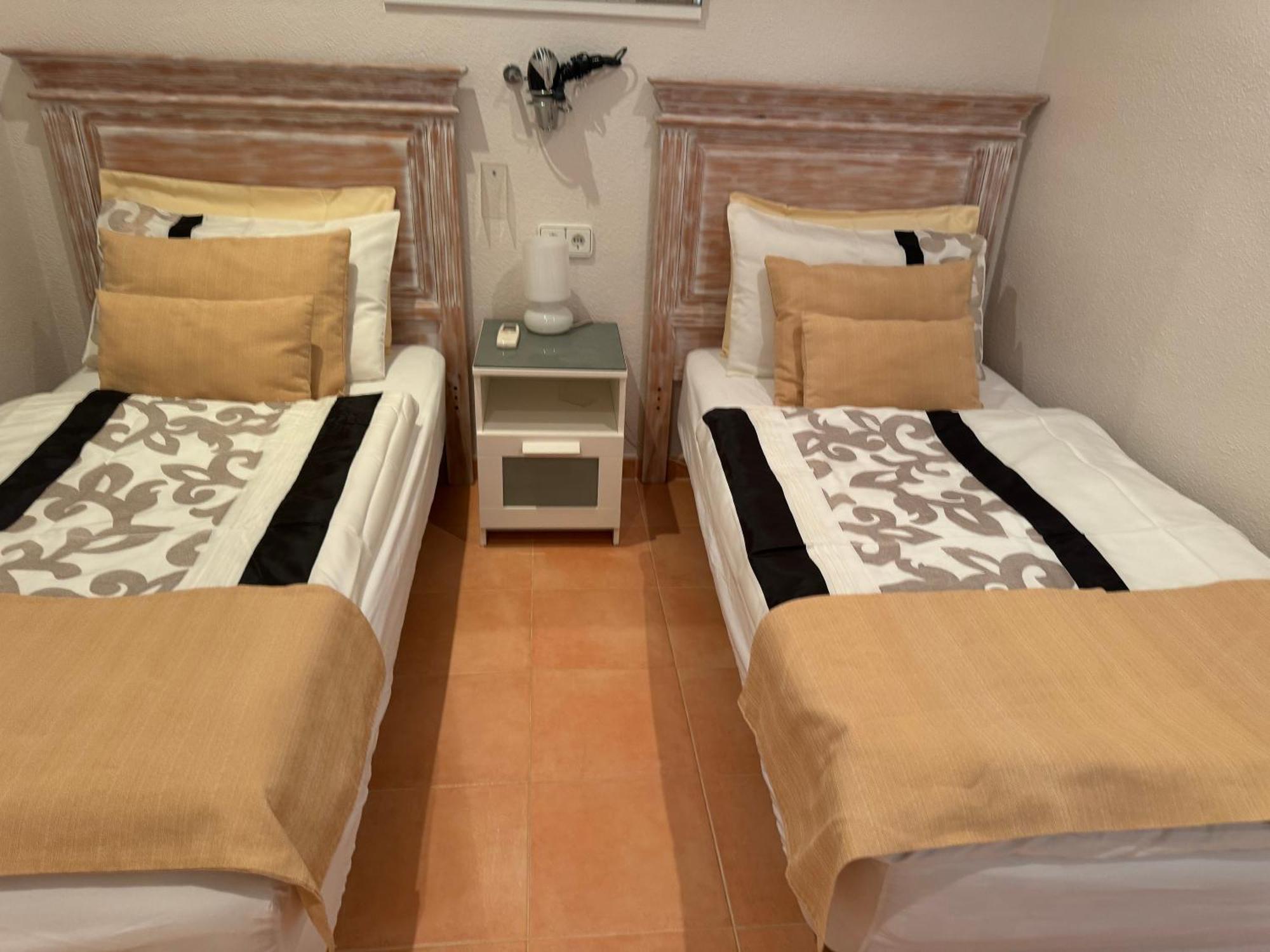 Casa Lanjaron B&B San Miguel De Salinas Bagian luar foto